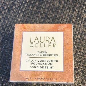 Laura Geller Baked Balance-N-Brighten Foundation
